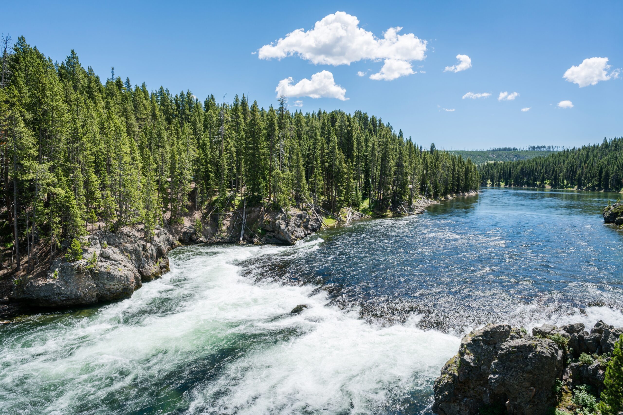 The Yellowstone River is a tributary of the Missouri River, approximately 692 miles long, in the western United States.